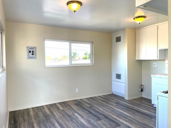 Building Photo - 386