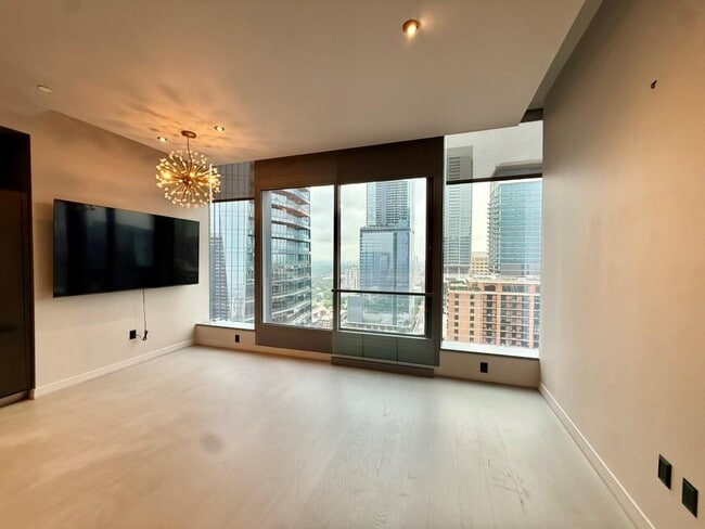 Building Photo - 210 Lavaca St