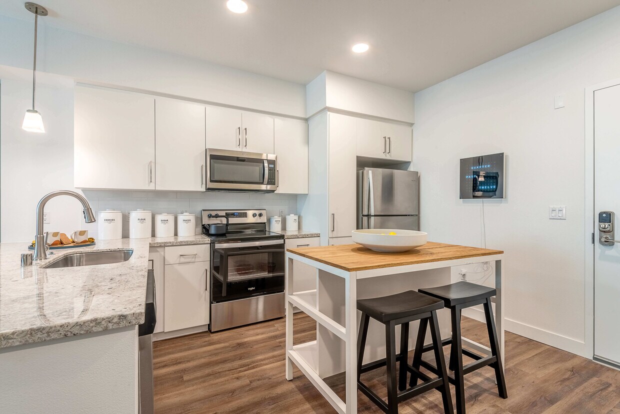 The Huntington Apartments at 1413 Huntington Dr Duarte, CA