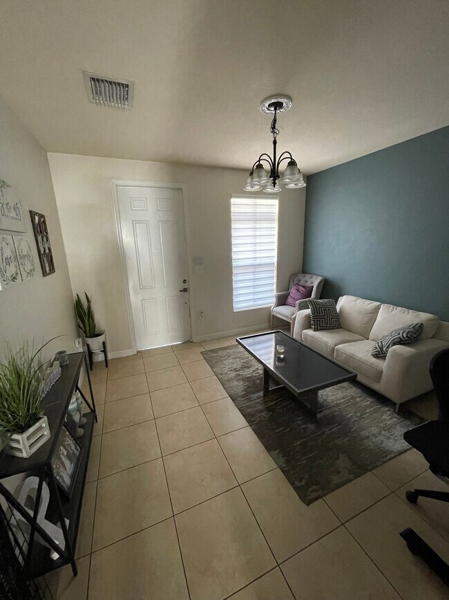 Foto del edificio - 23432 SW 113th Ave