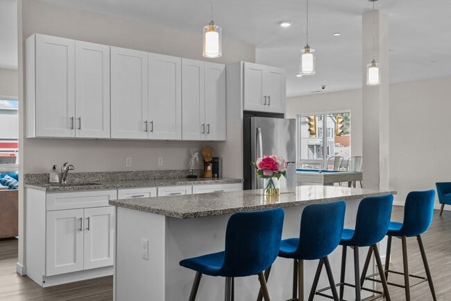 Building Photo - 71 Connecticut Ave