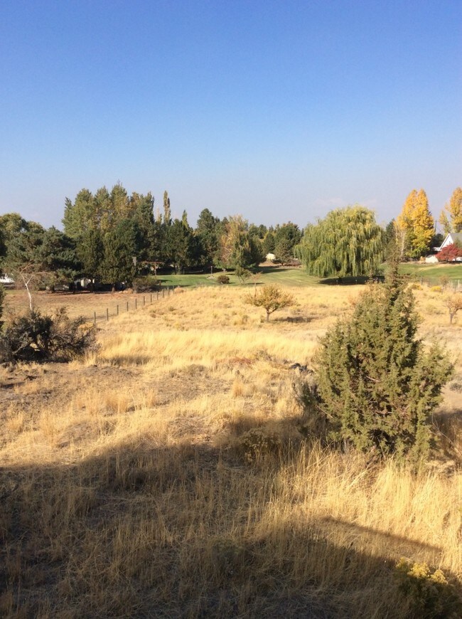 Foto del edificio - 21740 Obsidian Ave