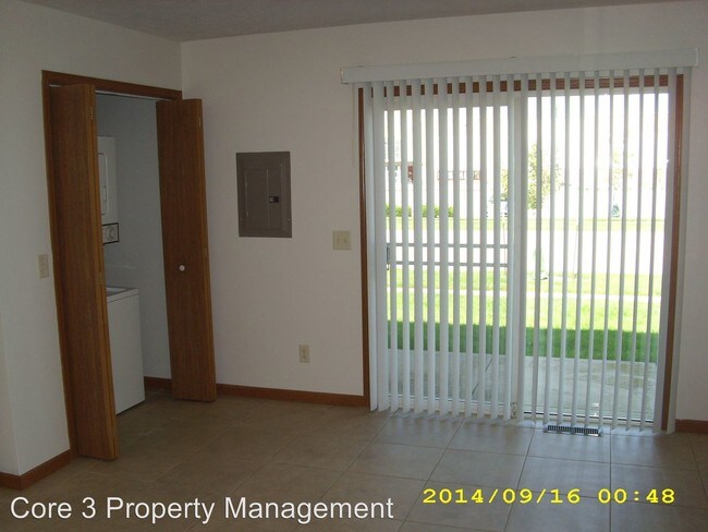 Building Photo - 228 Crossing Dr