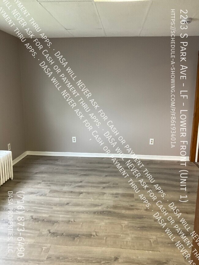 Building Photo - 2263 South Park Ave
