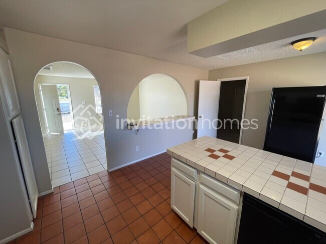 Foto del edificio - 4342 W Encanto Blvd