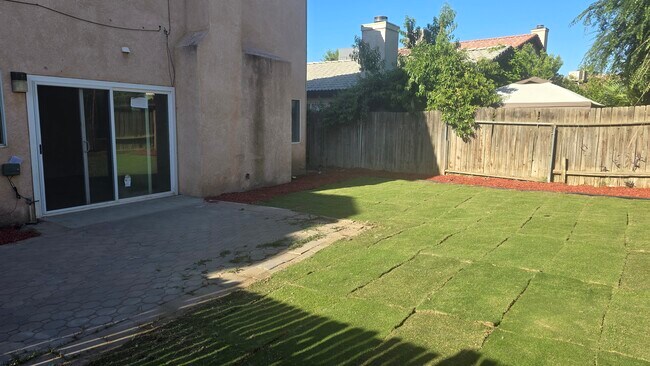 Foto del edificio - 9510 Campus Park Dr
