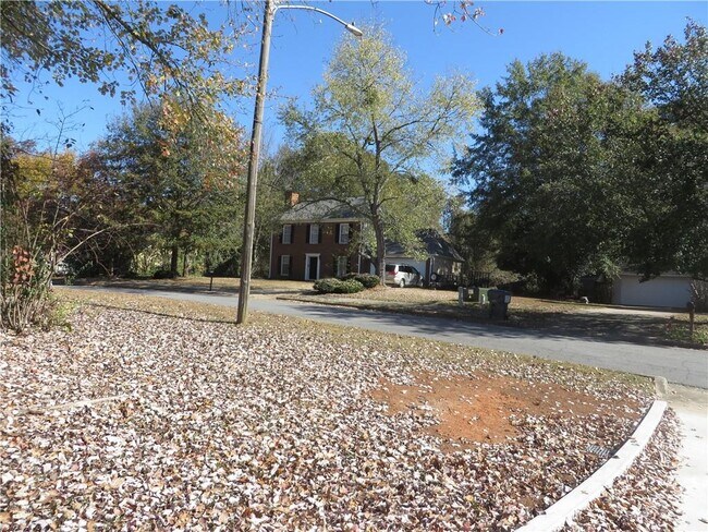 Building Photo - 3913 Hadley Farm Dr