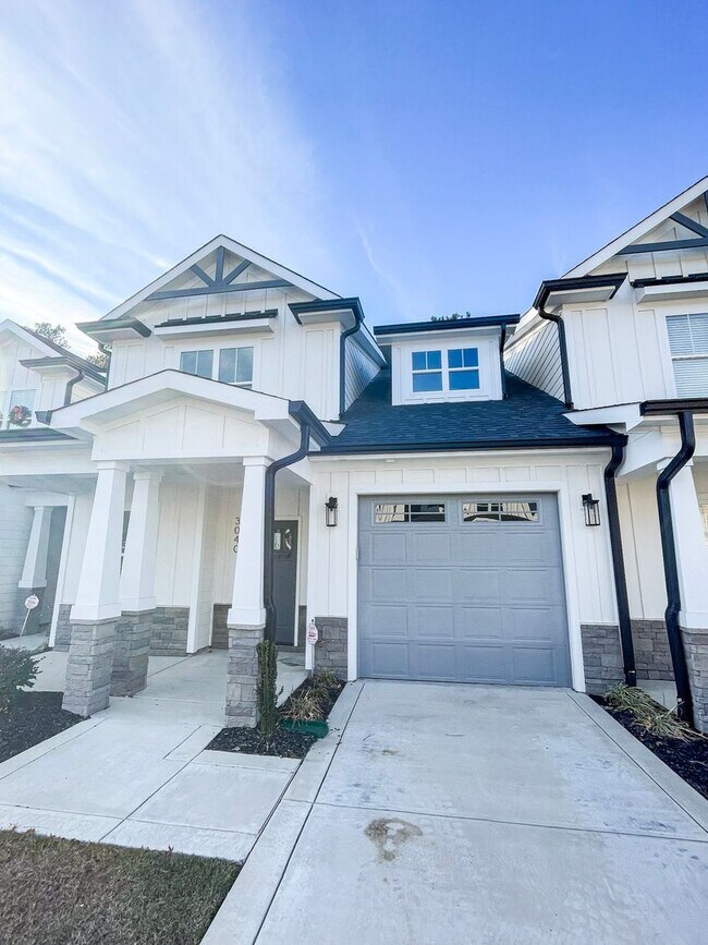 Foto del edificio - Available Now! New Build -4 Bedroom 3 Bath...