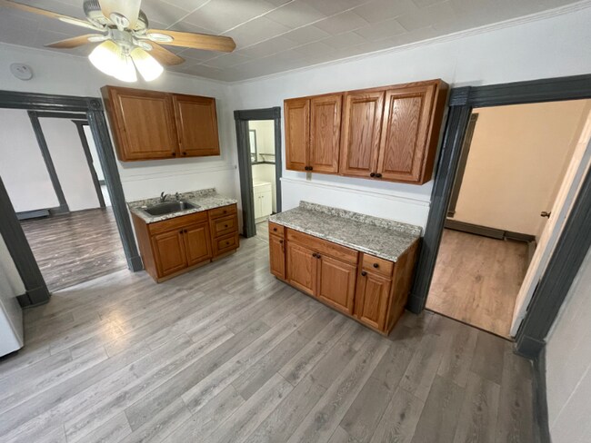 Foto del edificio - 261 Division St