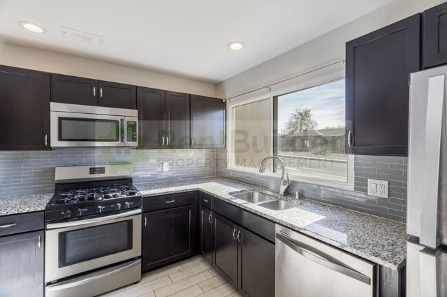 Foto del edificio - CALL US TODAY AT (505) 808-6467 TO SCHEDULE A CONVENIENT SHOWING