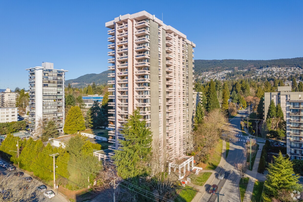 Peter Wall Ambleside Apartments 1552 Esquimalt Ave West Vancouver, BC
