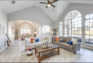 Building Photo - 602 Vogue Cove