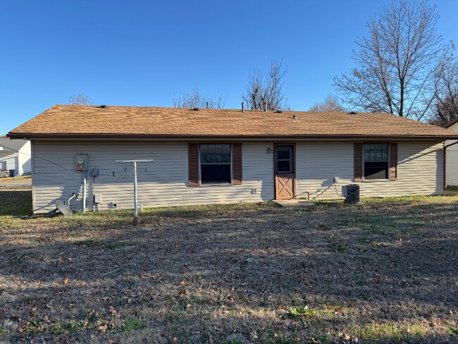 Foto del edificio - 442 Sinclair Dr