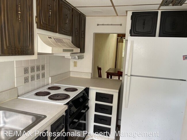 Building Photo - 1 br, 1 bath House - 605 SW 75th Street  #207