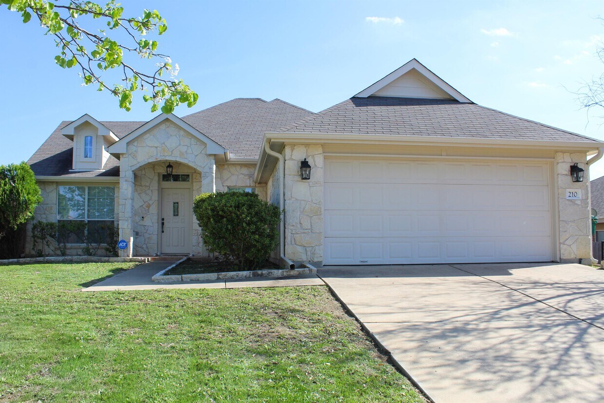 Primary Photo - 210 Ponderosa Dr