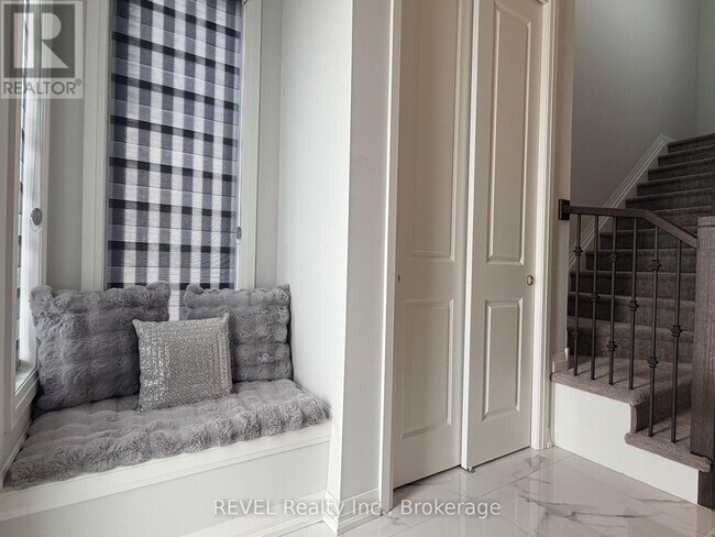 Building Photo - 7356 Majestic Trl