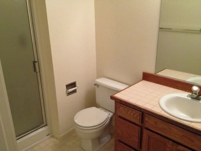 Building Photo - Nice Moon Mountain duplex with 2 Full bath...