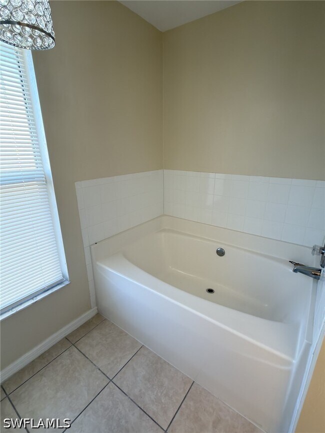 Foto del edificio - 2513 48th St SW