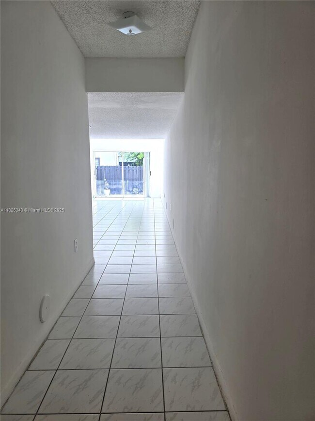 Foto del edificio - 1158 NW 124th Ave