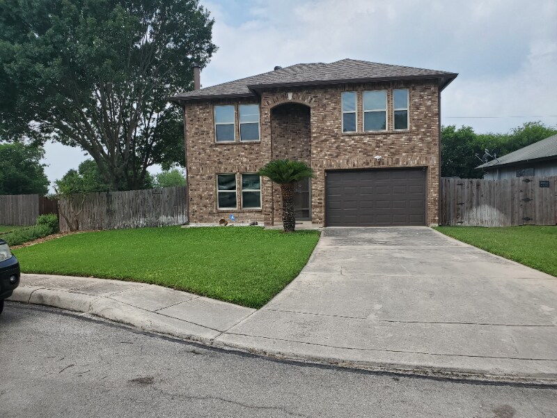 Foto principal - 8223 Emerald Elm