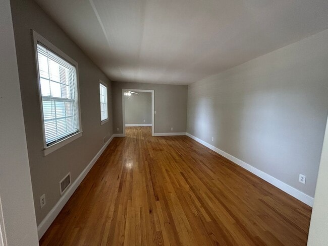 Building Photo - Updated home in College Acres!