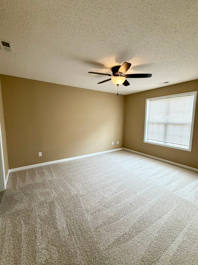 Foto del edificio - 132 Brook Pl