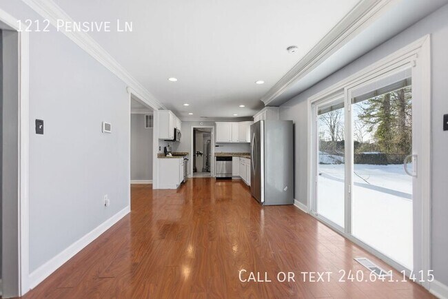 Building Photo - 1212 Pensive Ln