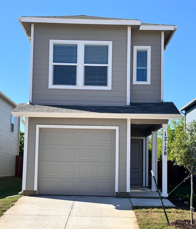 Building Photo - 12128 Steeplechase Dr