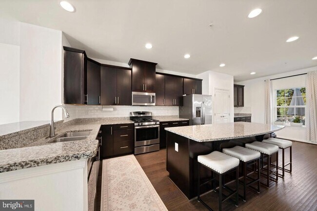 Foto del edificio - 12220 Montreat Pl