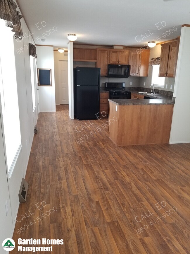 Building Photo - 11 Fair Acres Ln