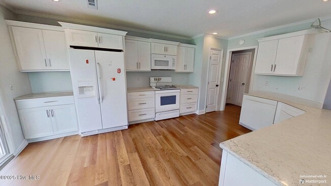 Building Photo - 7106 Haven Way