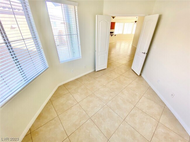 Building Photo - 3709 Rocklin Peak Ave