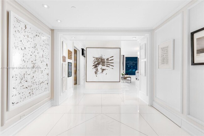 Building Photo - 10225 Collins Ave