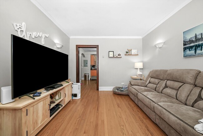 Foto del edificio - 1929b Grove Ave