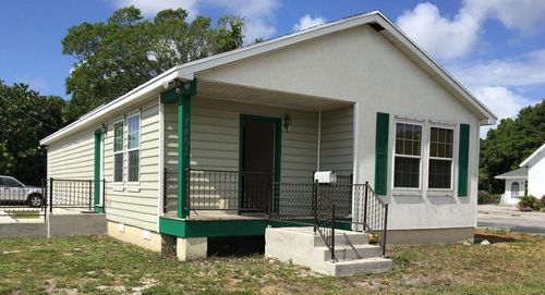 Foto principal - 1401 W 9th St