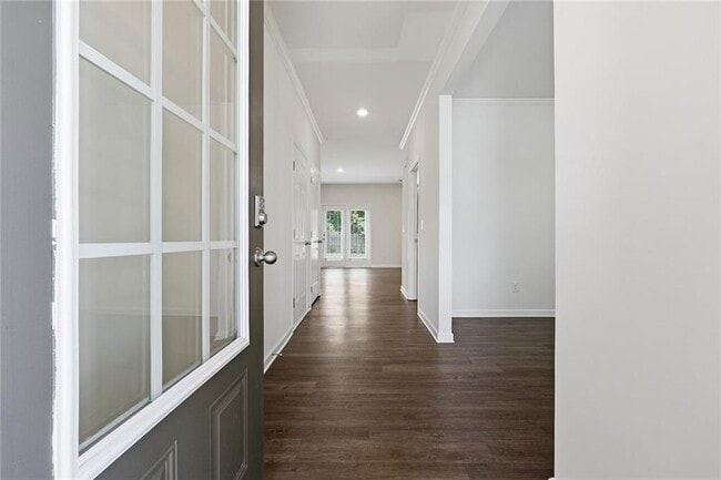 Building Photo - 6801 Scarlet Oak Way