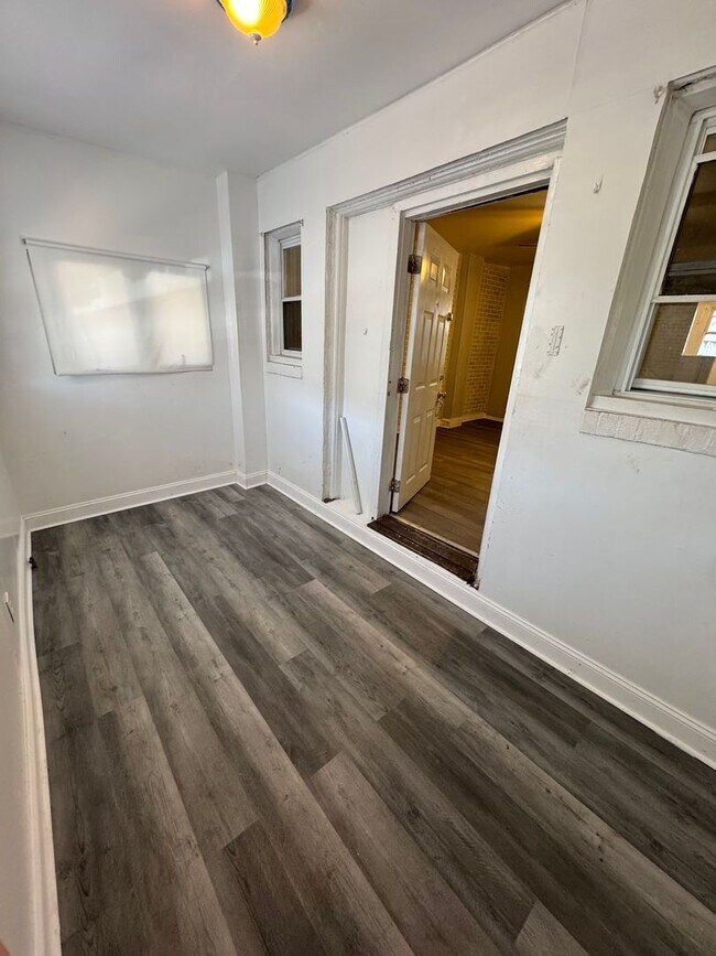 Foto del edificio - Comfortable 3-Bedroom Home