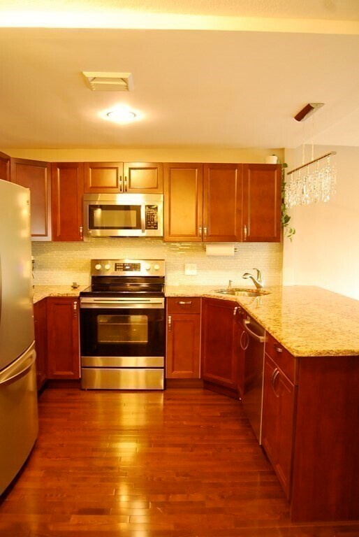 Foto del edificio - 276 Chestnut Hill Ave