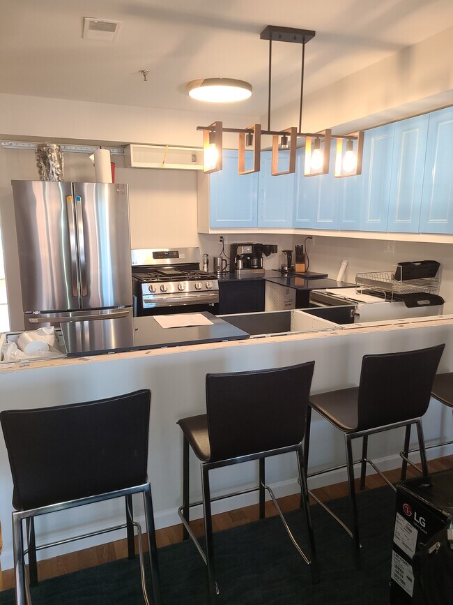 Kitchen finishing reno's, new appliances - 1116 Buttonwood St