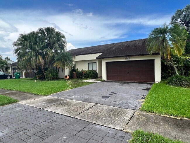 Foto del edificio - 10511 SW 145th Ct
