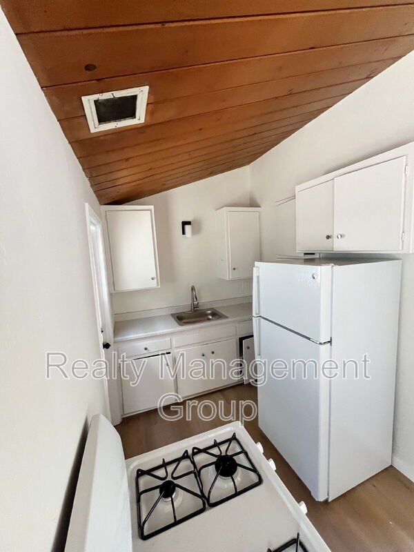 Building Photo - 4285 51st St