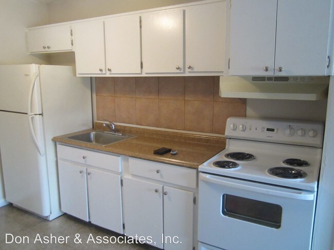 Building Photo - 1710 Miller Ave