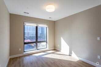 Building Photo - 33 Rogers St