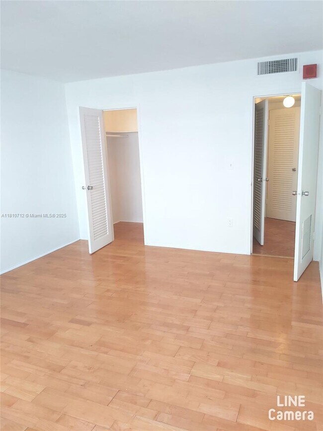 Building Photo - 1865 79th Street Causeway