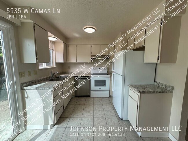 Foto del edificio - Camas Lane Apartments offer affordability ...