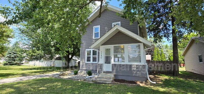 Building Photo - 2240 Nuttman Ave