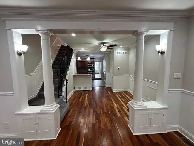 Foto del edificio - 2705 E Somerset St
