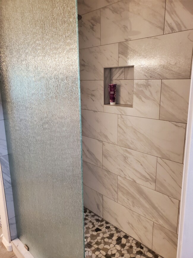 Walk in master bath shower - 9745 N 95th St