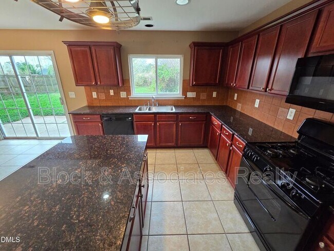 Building Photo - 610 Conover Rd