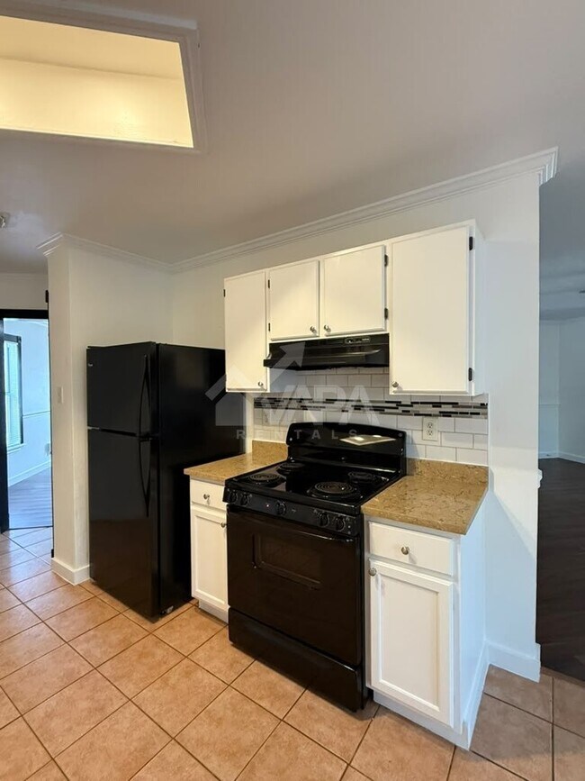Building Photo - 9666 Green Plain Dr